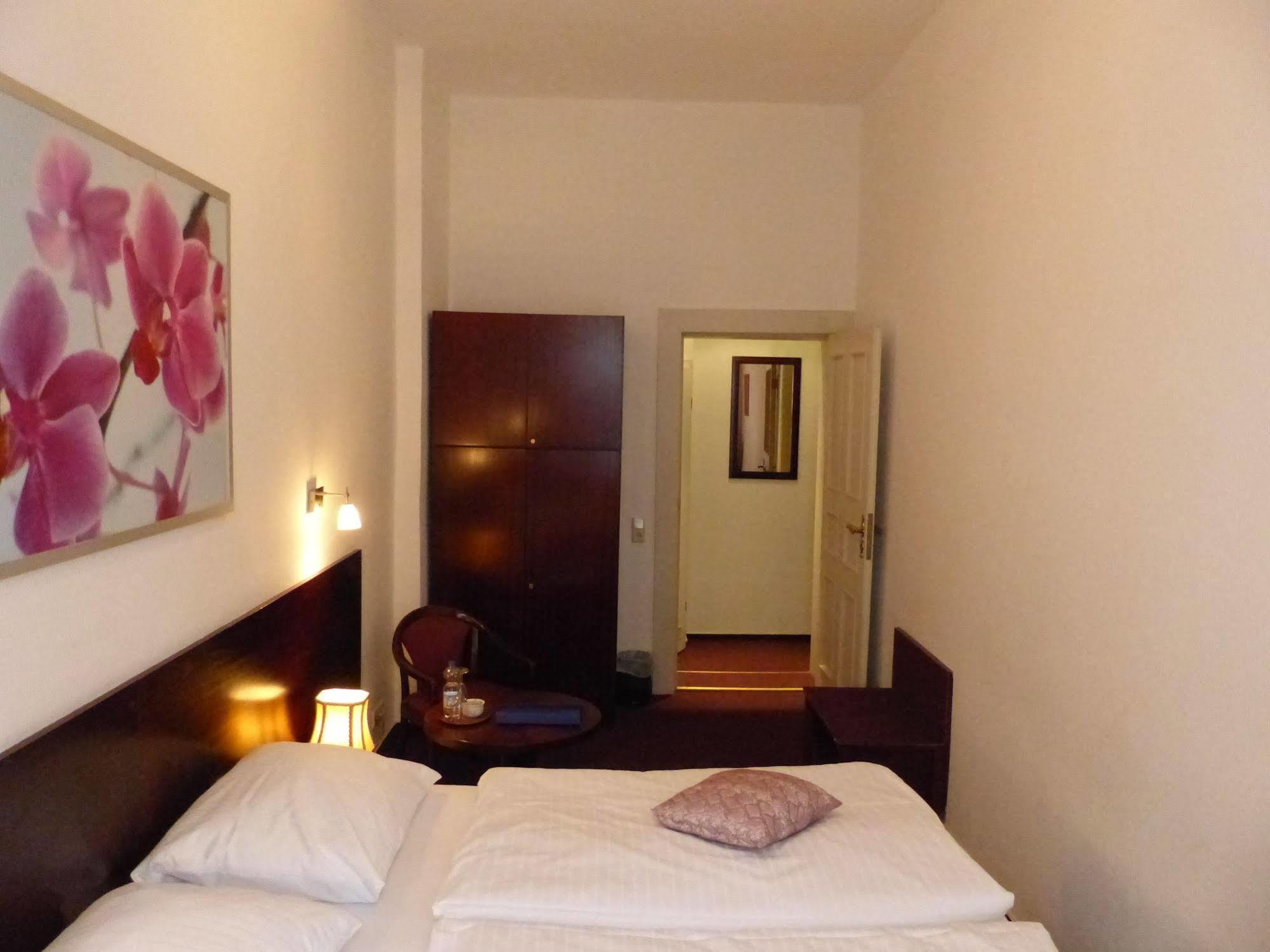 Hotel Novalis Berlin Exterior foto